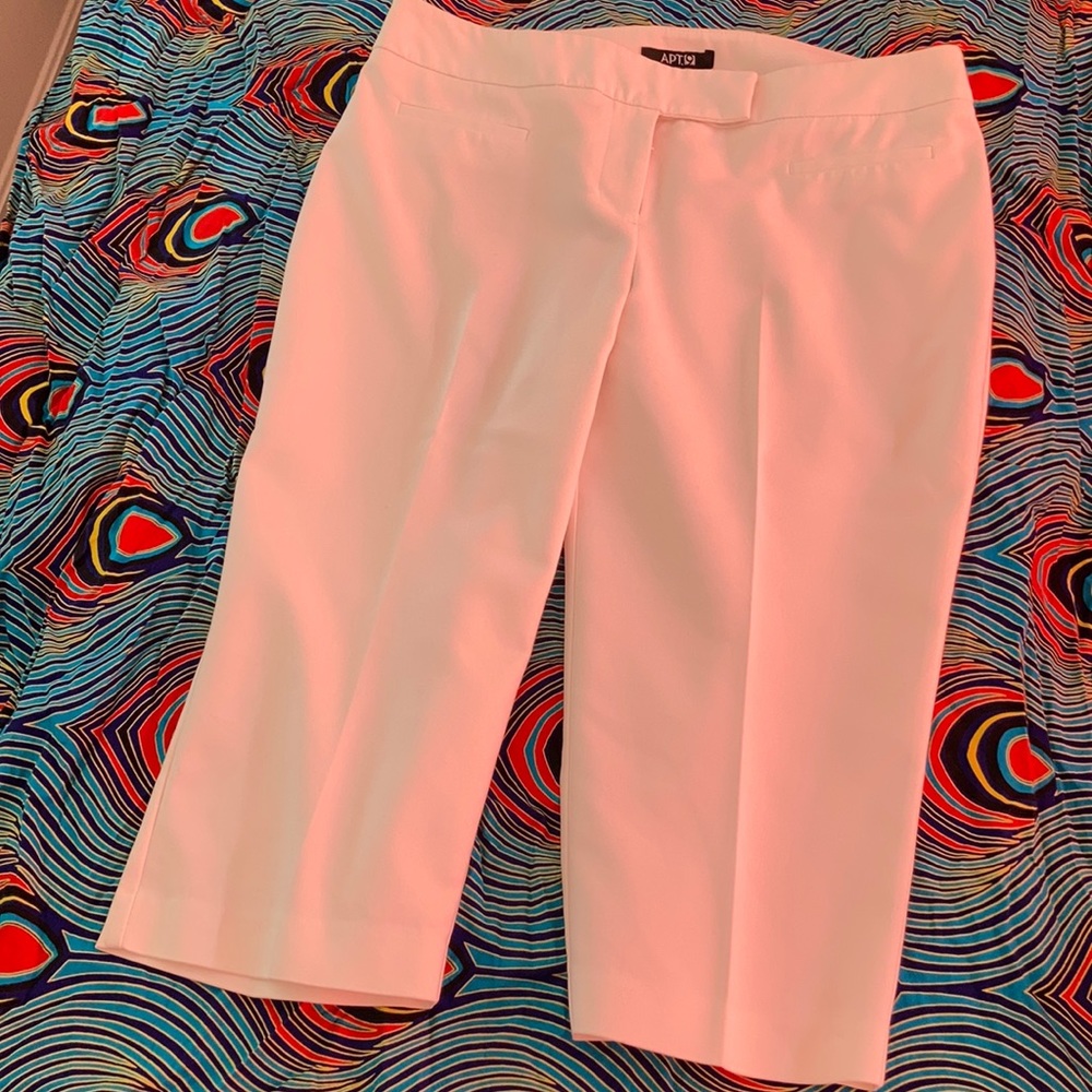Apt. 9 White Capri Pants Sz 12P